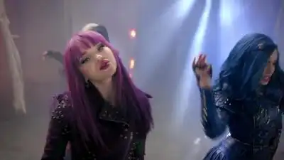 скачать клип Dove Cameron, Sofia Carson, Cameron Boyce, Booboo Stewart - Ways to Be Wick ...