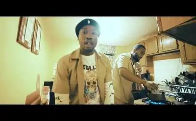 скачать клип Meek Mill - Left Hollywood