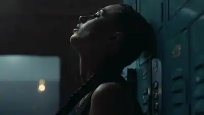 скачать клип Juicy M ft. Dani Somerside - Fire and Ice