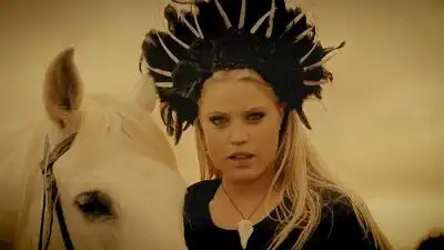 скачать клип Cellar Darling - Black Moon