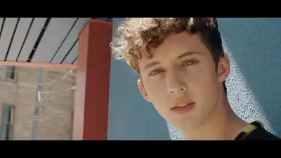 скачать клип Martin Garrix and Troye Sivan - There For You