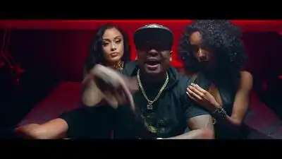 Скачать клип