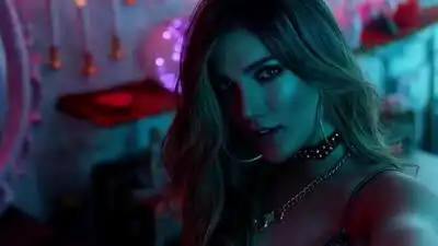 скачать клип J. Balvin, Jowell and Randy - Bonita