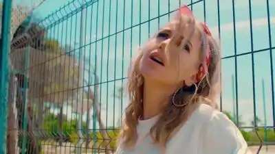 скачать клип Юлия Ковальчук - Потанцуй