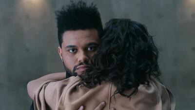 скачать клип The Weeknd - Secrets