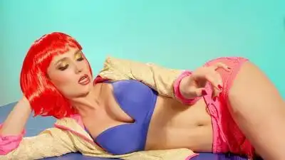 скачать клип SELFY - Гаджети