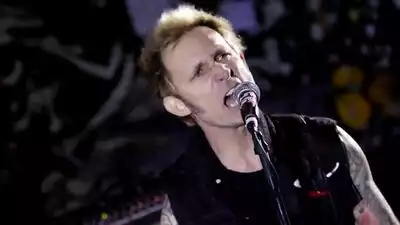 скачать клип Green Day - Revolution Radio