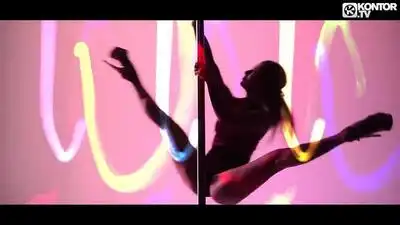 скачать клип Dizkodude and Pat Krimson feat. Luke August - Living For The Weekend