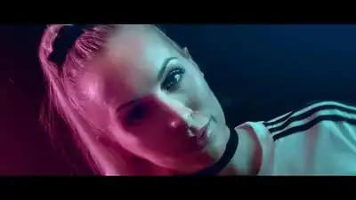 Скачать клип