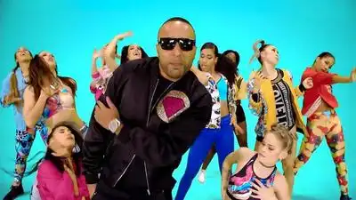 скачать клип Arash - Esmet ChiChie