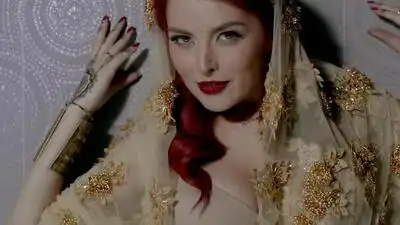 скачать клип DJ Valdi feat. Elena - Hot Bhangra