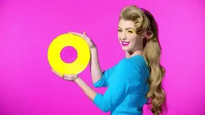 скачать клип SAINTE - Eyes Are Open