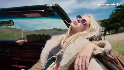 Скачать клип