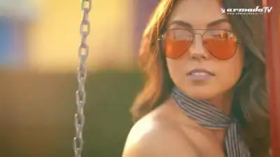 скачать клип Impera - Flex