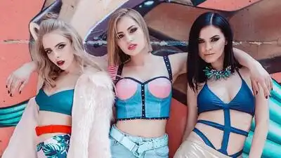 скачать клип Mirami - Інстинктивно