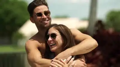 скачать клип Jake Miller - Palm Blvd