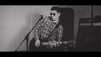 Скачать клип