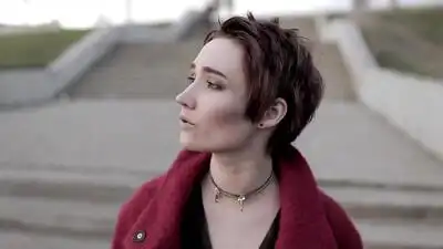 скачать клип Лера Старикова - Шаг