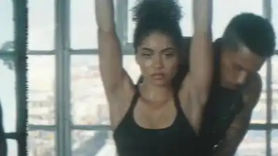 Скачать клип