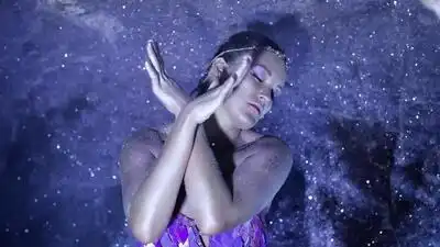 Скачать клип