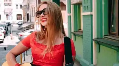 скачать клип Kava Tsikava - Море