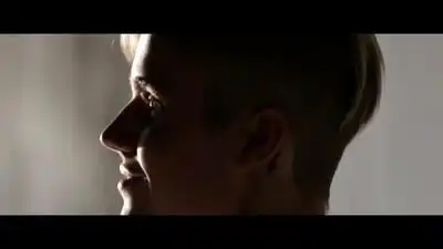 скачать клип Justin Bieber - Just Fine