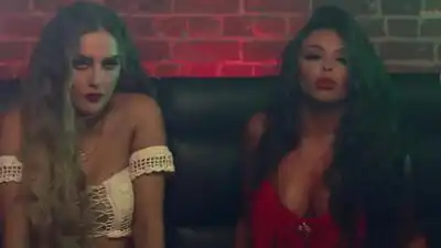 скачать клип CNCO, Little Mix - Reggaeton Lento (Remix)