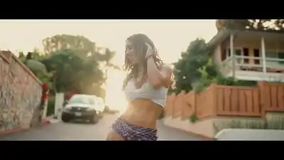 Скачать клип