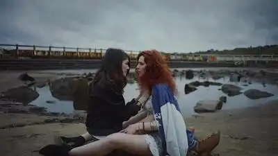 Скачать клип