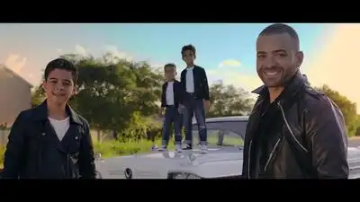 скачать клип Nacho ft. Los Mendoza - Happy Happy