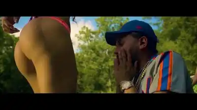 скачать клип Sensato ft. Joell Ortiz - Menea Menea