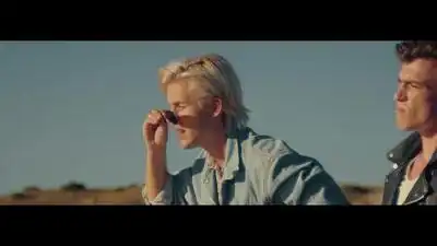 скачать клип Ofenbach vs. Nick Waterhouse - Katchi