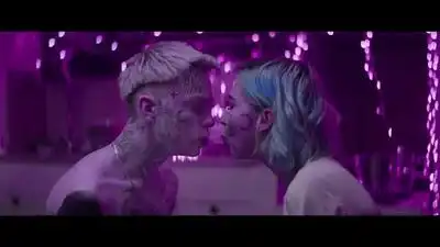 скачать клип Елена Темникова - Казался странным