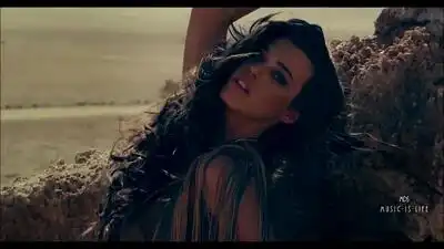 скачать клип Costa Mee - I Got My Pride