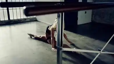 скачать клип Nacho - Bailame