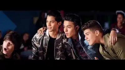 скачать клип CNCO - Reggaeton Lento