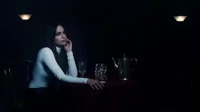 скачать клип Sofia Carson - Back to Beautiful ft. Alan Walker