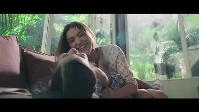 скачать клип Ozuna - Tu Foto