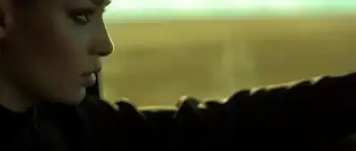 скачать клип Карина Фомбо - Ангелы и Демоны