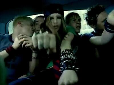 скачать клип Avril Lavigne - Sk8er Boi