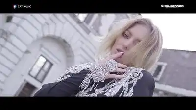 скачать клип Delia - Fata lu tata