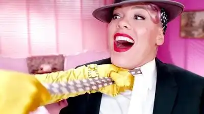 Скачать клип