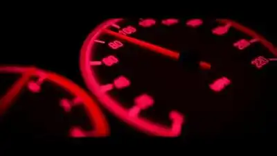 скачать клип ШЕFF feat. Белов - Птицы над водой