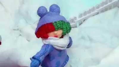 скачать клип Sia - Candy Cane Lane