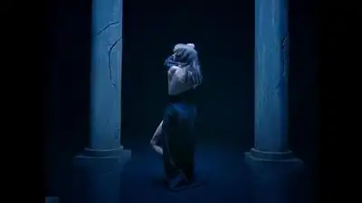 скачать клип Kimbra - Top of the World