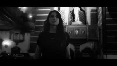 скачать клип Sara Bareilles - She Used To Be Mine