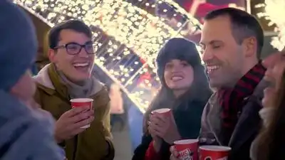 скачать клип Семья КИРНЕВ - Ночь Рождества