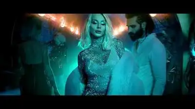 скачать клип LOBODA - Парень