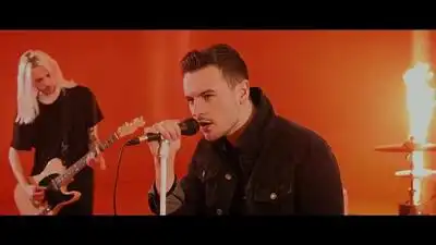 Скачать клип