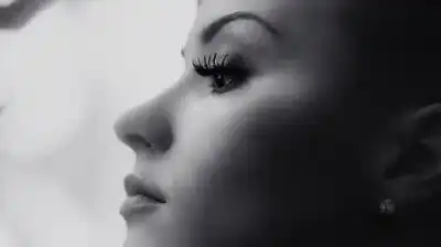 скачать клип Demi Lovato - Warrior